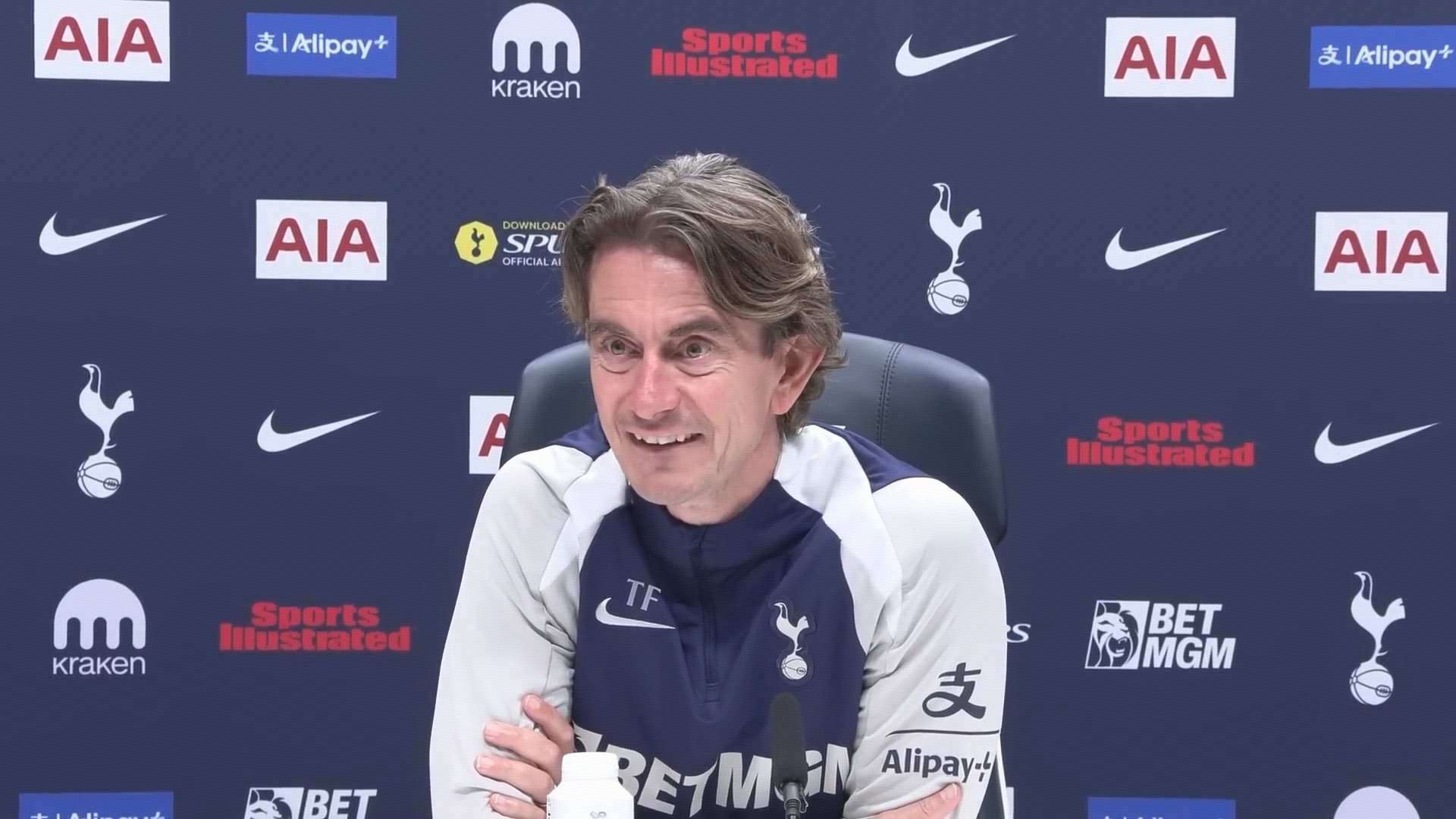 像是在丹麦, 精神上的休, 交流