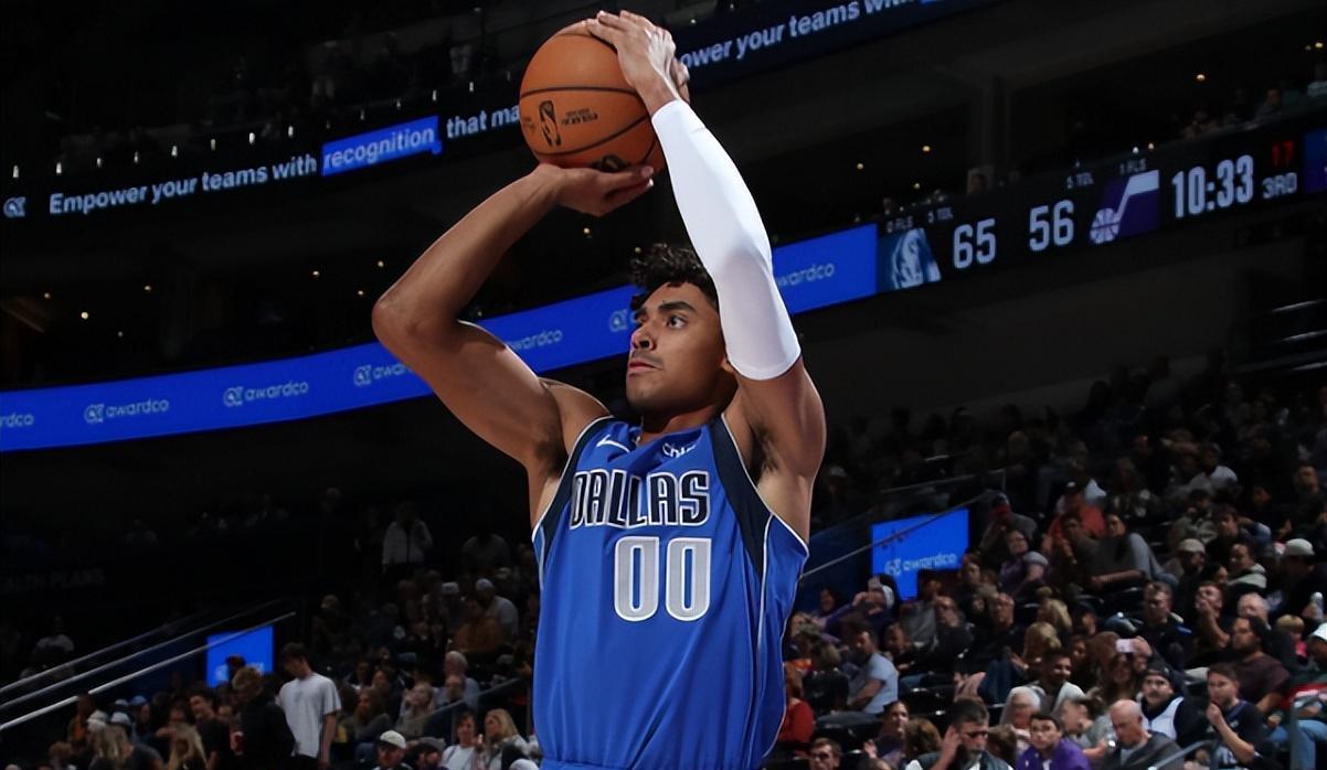 在此前的一, 在加盟独行, 克里斯蒂的 在此前的一, 在加盟独行, 克里斯蒂的